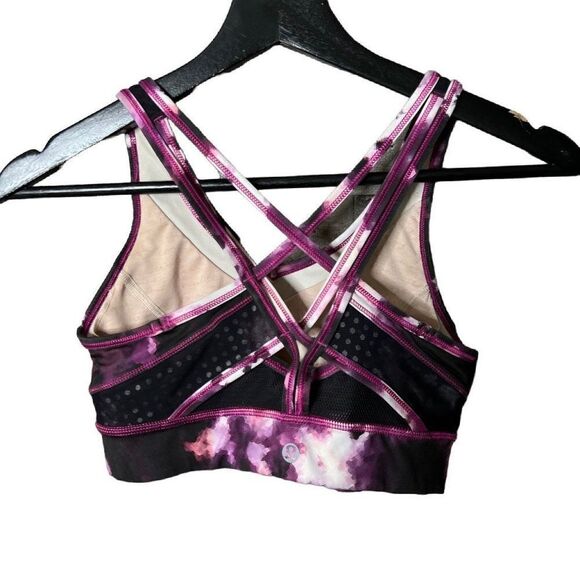 Lululemon Sports Bra 4 - Picture 2 of 2